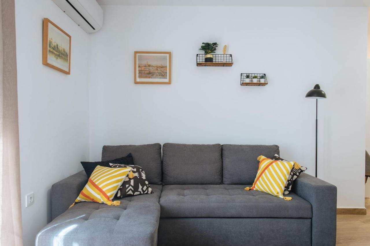 El Apartamento Del Reloj De Sol Sevilla Exterior foto